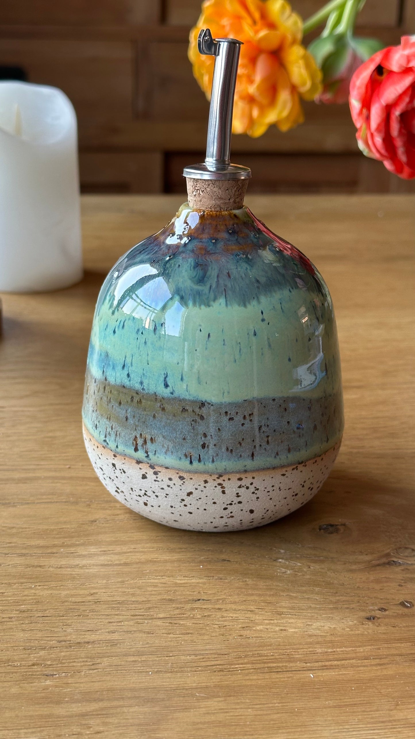 Bouteille d'huile d'olive vert foncé ronde