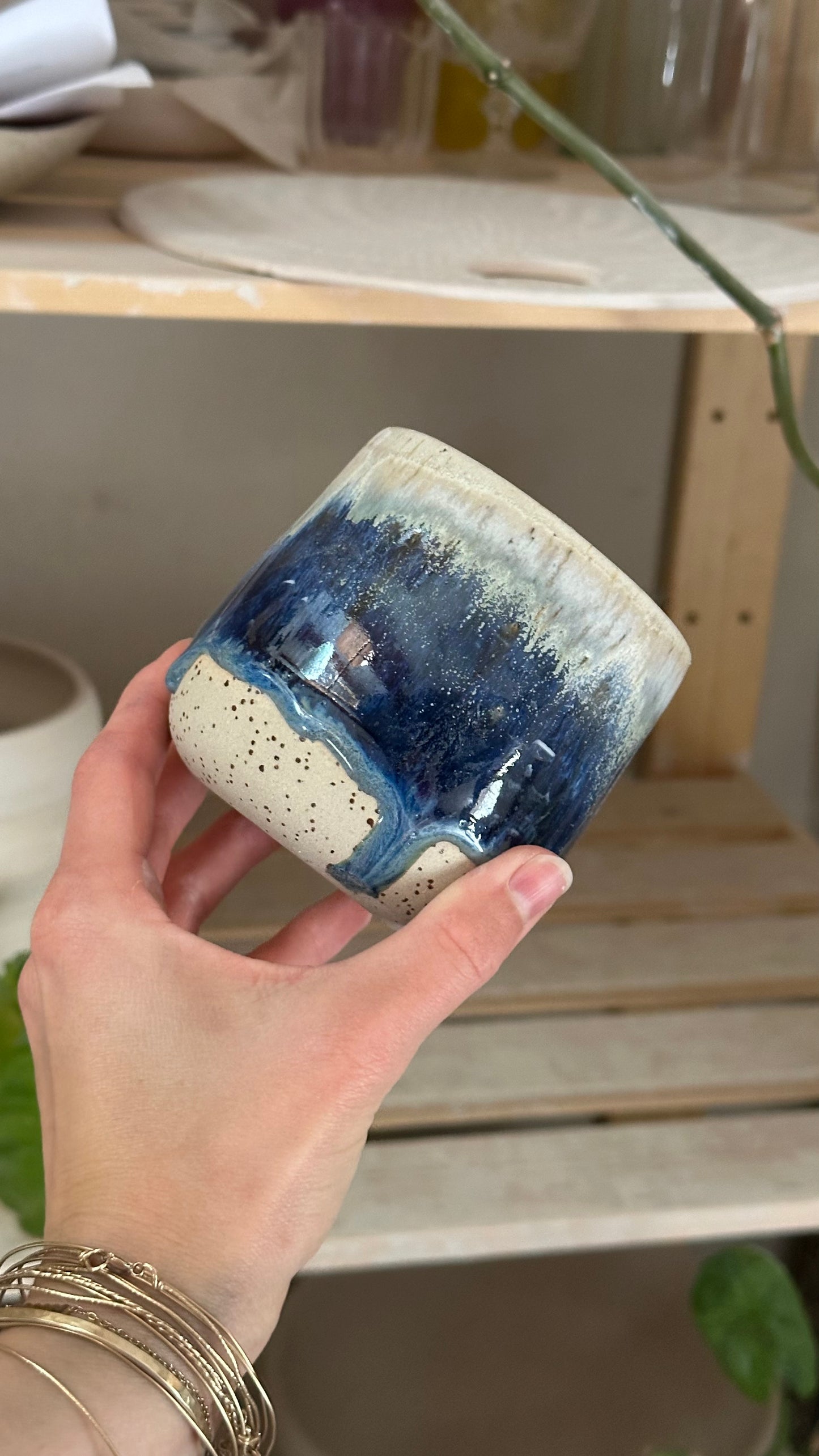 Mug Framboise/myrtille/pistache avec petit défaut