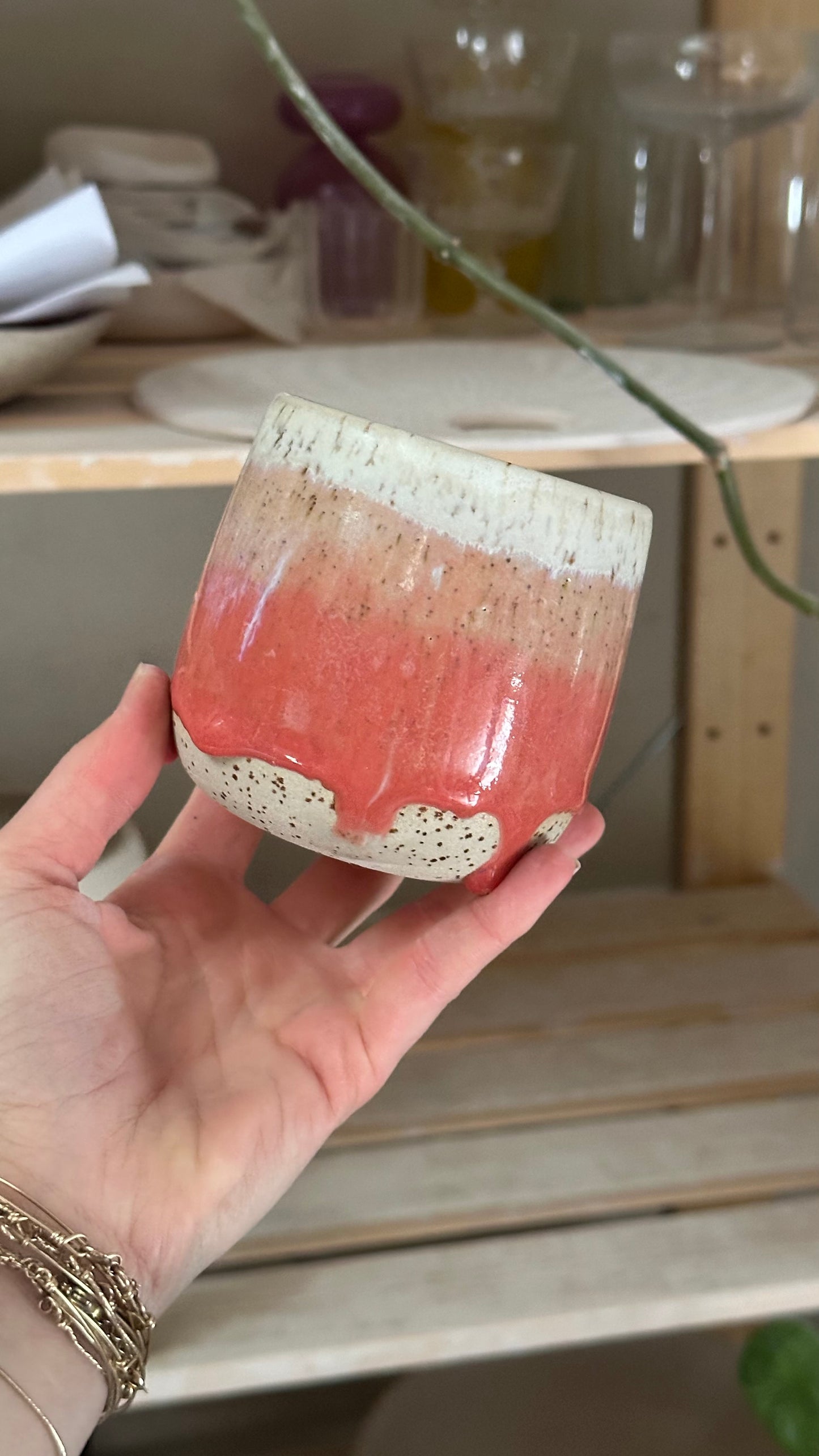 Mug Framboise/myrtille/pistache avec petit défaut