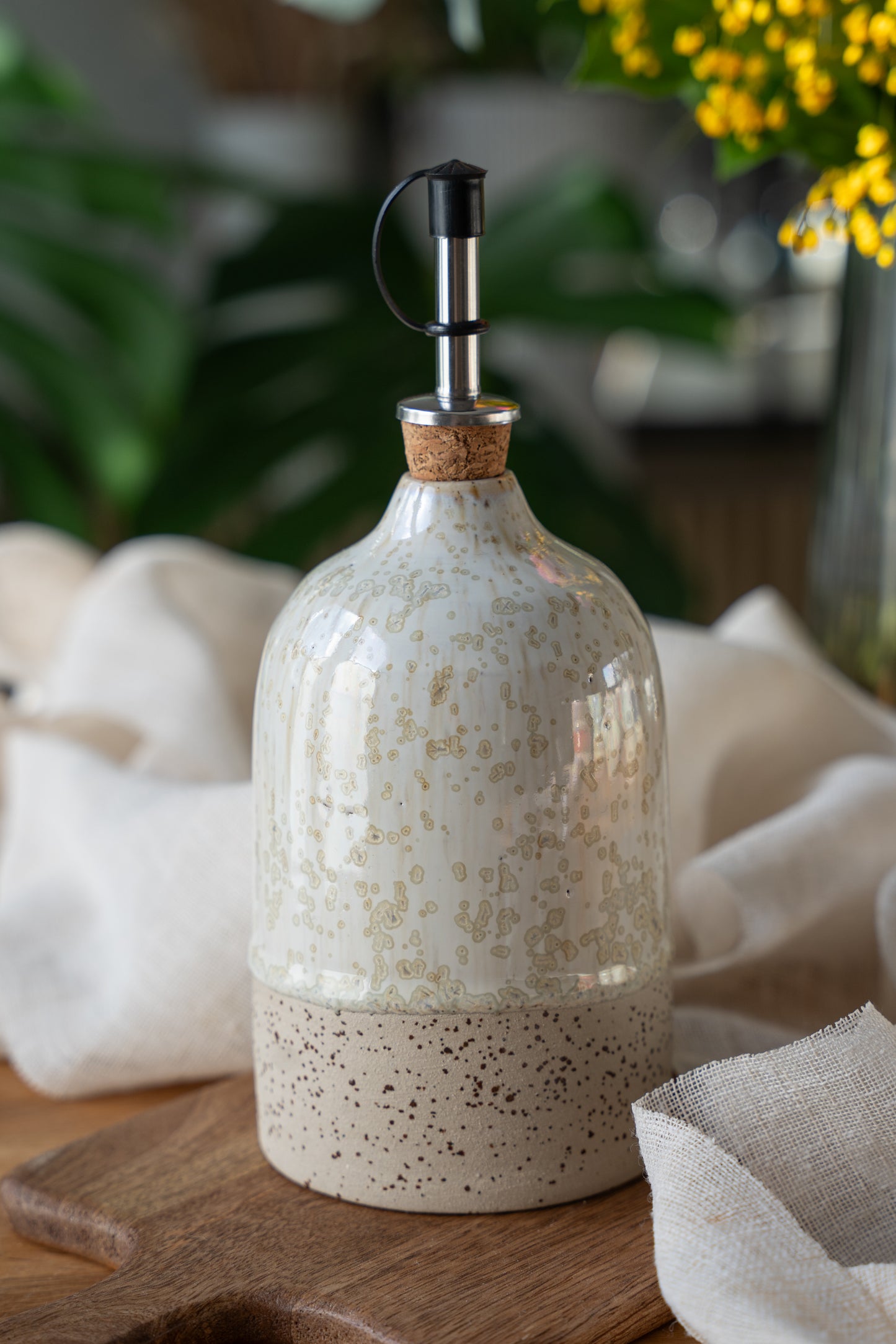 Bouteille d'huile d'olive nacre